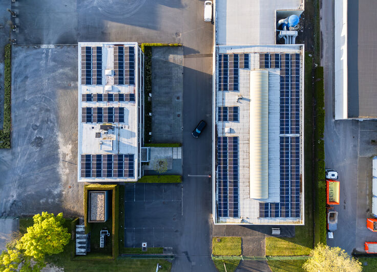 Slim investeren in kmo-vastgoed: de zin en onzin van batterijen, zonnepanelen en klimatisatie.