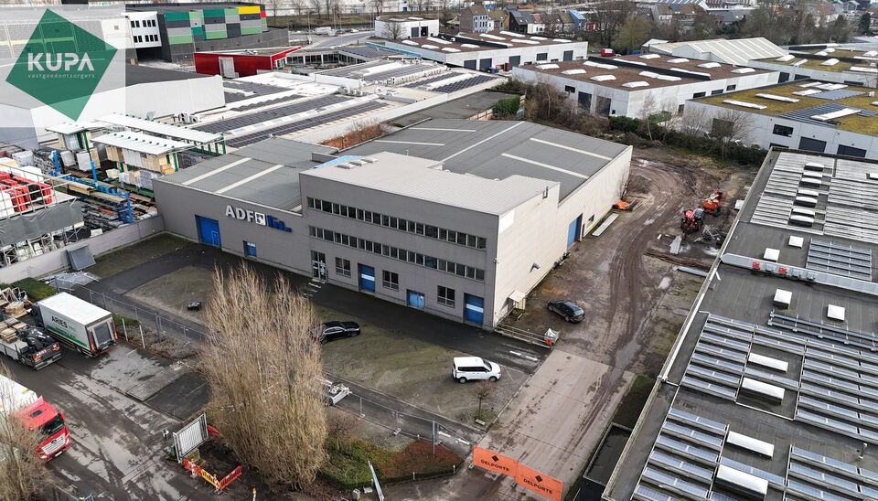 Op een strategische en uitstekend bereikbare ligging in de Pantserschipstraat te Gent wordt een nieuw bedrijvenpark ontwikkeld, bestaande uit 4 ruime en kwalitatieve magazijnunits, bestaande uit: 
- 910 m&sup2; tot 1007 m&sup2; + mezzanine van 288 m&sup2;
- 1088 m&sup2; 