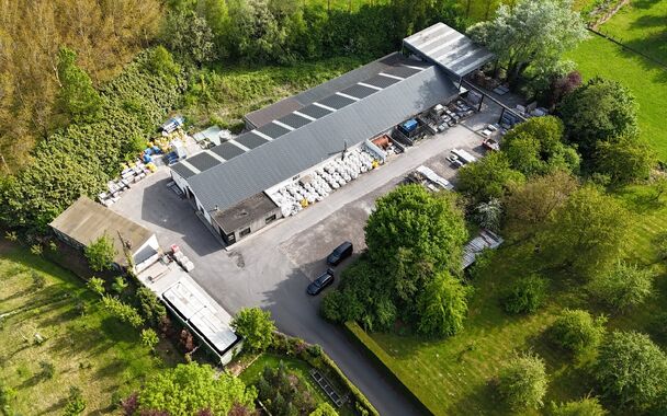 Immeuble polyvalent &agrave; vendre &agrave; Zottegem