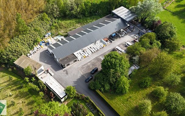 Immeuble polyvalent &agrave; vendre &agrave; Zottegem