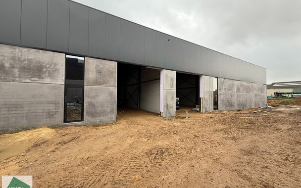 Unit&eacute; pme &agrave; louer &agrave; Herzele