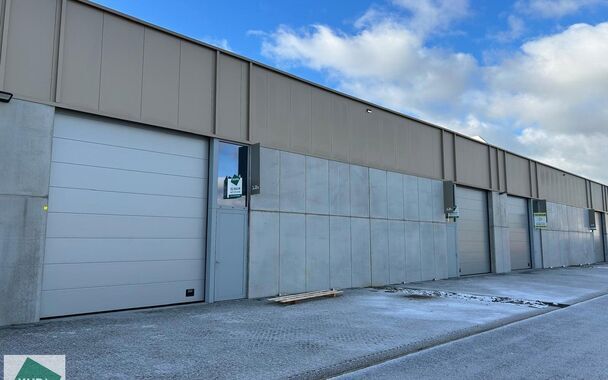 Unit&eacute; pme &agrave; louer &agrave; Tielt