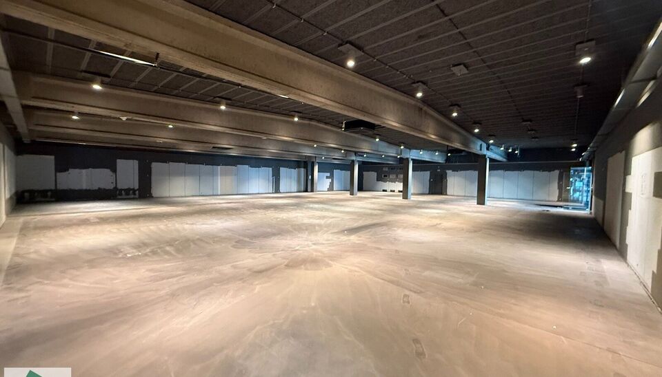 Baanwinkel te huur in Menen