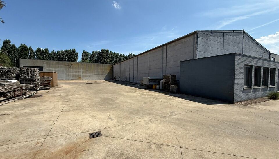 Immeuble polyvalent &agrave; vendre &agrave; Evergem