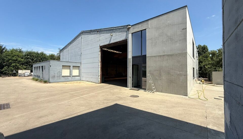 Immeuble polyvalent &agrave; vendre &agrave; Evergem