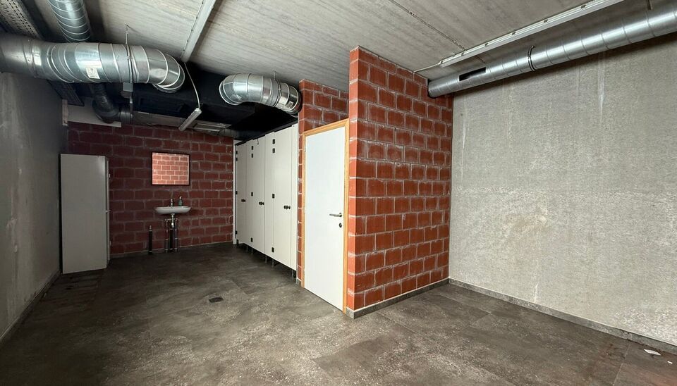 Immeuble polyvalent &agrave; vendre &agrave; Evergem