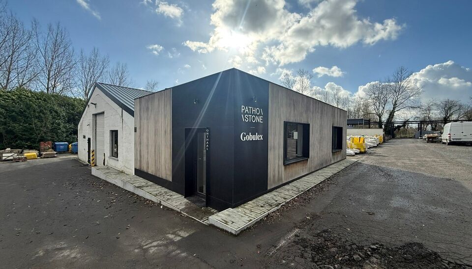 Immeuble polyvalent &agrave; vendre &agrave; Zottegem