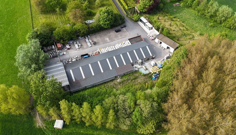 Immeuble polyvalent &agrave; vendre &agrave; Zottegem