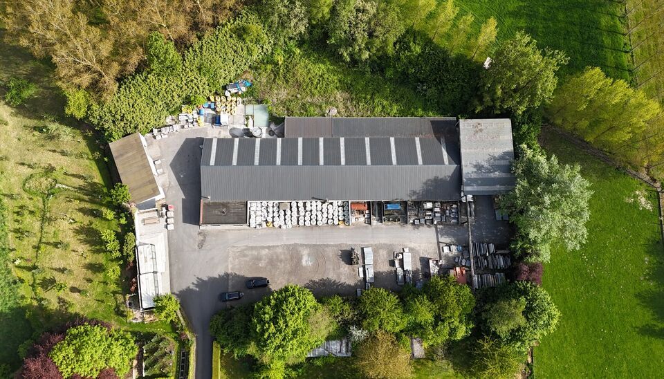 Immeuble polyvalent &agrave; vendre &agrave; Zottegem
