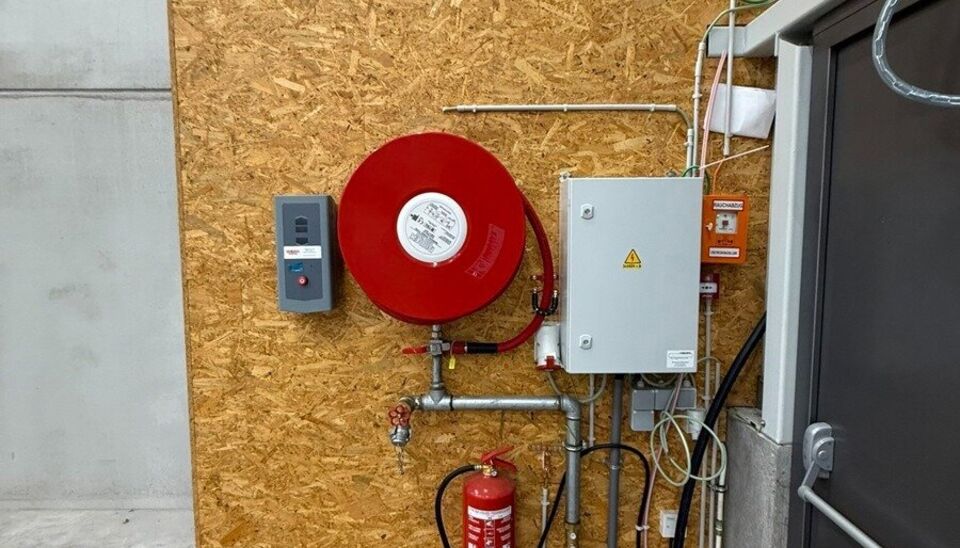 Langs de Pathoekeweg in Brugge verrijst binnenkort het KMO Park PORTIS, dit op de voormalige Philipssite. Met 49 afgewerkte KMO-Units, variërend van 210m² tot 823m², verdeeld over nieuwbouw en vernieuwbouw bedrijfsgebouwen, biedt Portis een moderne en 