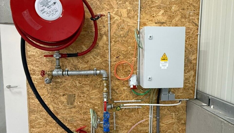 Langs de Pathoekeweg in Brugge verrijst binnenkort het KMO Park PORTIS, dit op de voormalige Philipssite. Met 49 afgewerkte KMO-Units, variërend van 210m² tot 823m², verdeeld over nieuwbouw en vernieuwbouw bedrijfsgebouwen, biedt Portis een moderne en 