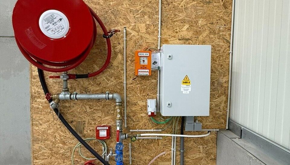 Langs de Pathoekeweg in Brugge verrijst binnenkort het KMO Park PORTIS, dit op de voormalige Philipssite. Met 49 afgewerkte KMO-Units, vari&euml;rend van 199m&sup2; tot 1183m&sup2;, verdeeld over nieuwbouw en vernieuwbouw bedrijfsgebouwen, biedt Portis een moderne en