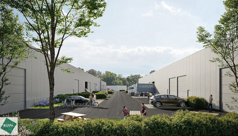Langs de Pathoekeweg in Brugge verrijst binnenkort het KMO Park PORTIS, dit op de voormalige Philipssite. Met 53 afgewerkte KMO-Units, vari&euml;rend van 199m&sup2; tot 1183m&sup2;, verdeeld over nieuwbouw en vernieuwbouw bedrijfsgebouwen, biedt Portis een moderne en