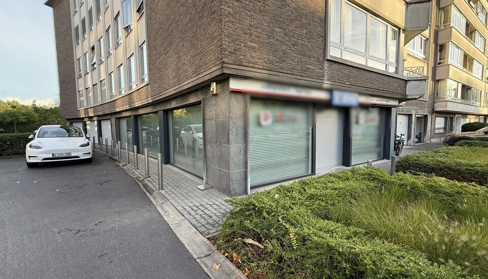 Magasin de peripherie &agrave; vendre &agrave; Gent