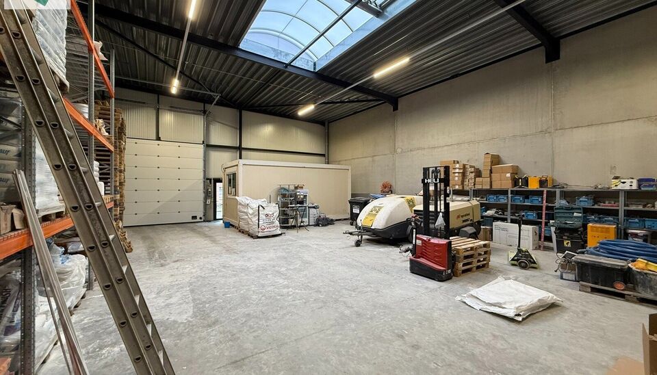 Unit&eacute; pme &agrave; louer &agrave; Beveren-Kruibeke-Zwijndrecht