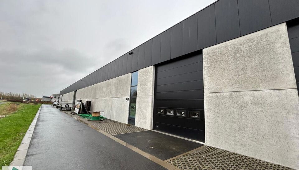 Unit&eacute; pme &agrave; louer &agrave; Lokeren