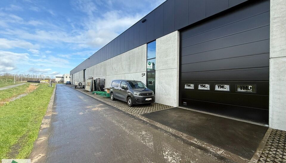 Unit&eacute; pme &agrave; louer &agrave; Lokeren