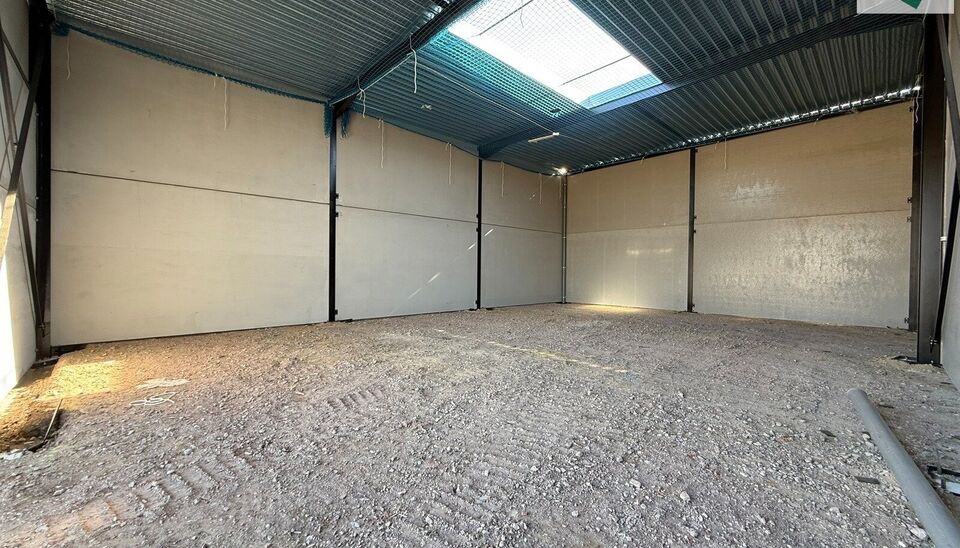 In het nieuwe bedrijvenpark “Thea” biedt KUPA IMMO nieuwe magazijnen te huur aan.
De Careelstraat ligt in het zuiden van Tielt, in een zone die vooral gericht is op KMO’s, logistiek en ambachtelijke bedrijven. De site bevindt zich op slechts 2 à 3 