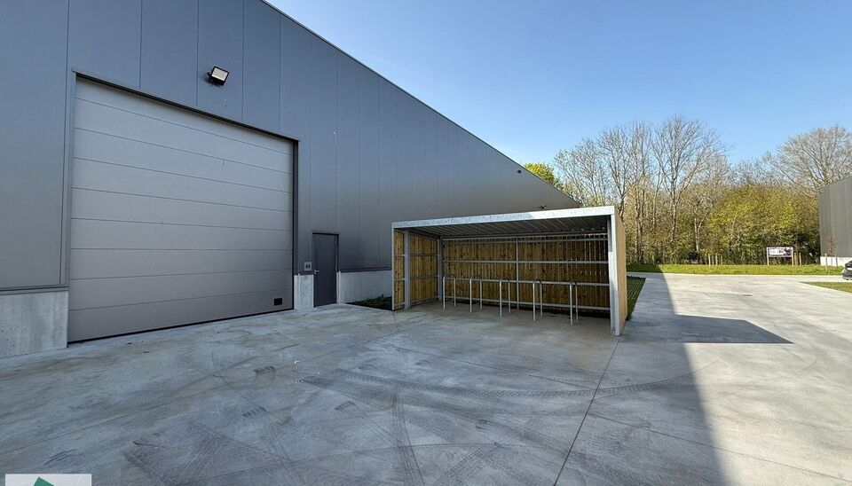 Unit&eacute; pme &agrave; vendre &agrave; Brugge