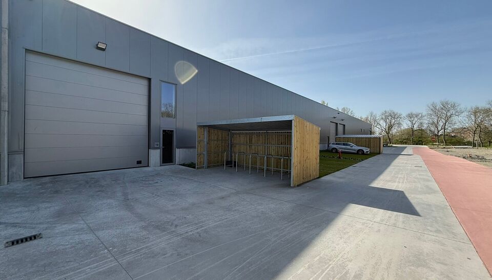 Unit&eacute; pme &agrave; vendre &agrave; Brugge