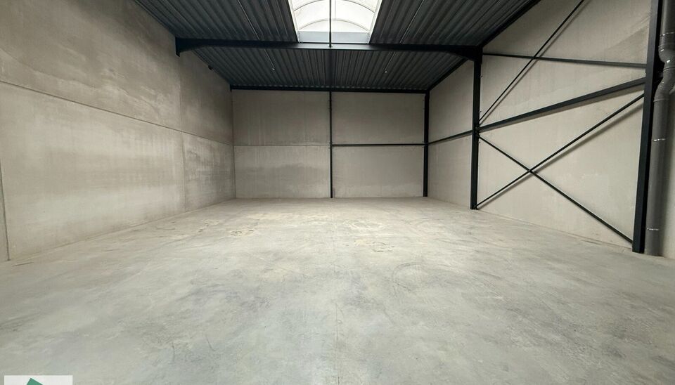 Unit&eacute; pme &agrave; vendre &agrave; Halle